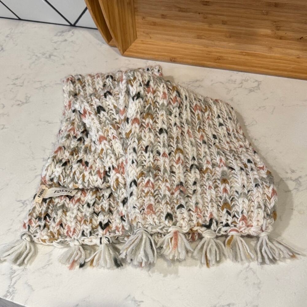 Fossil winter knit scarf natural colors gold metallic accents tassels large